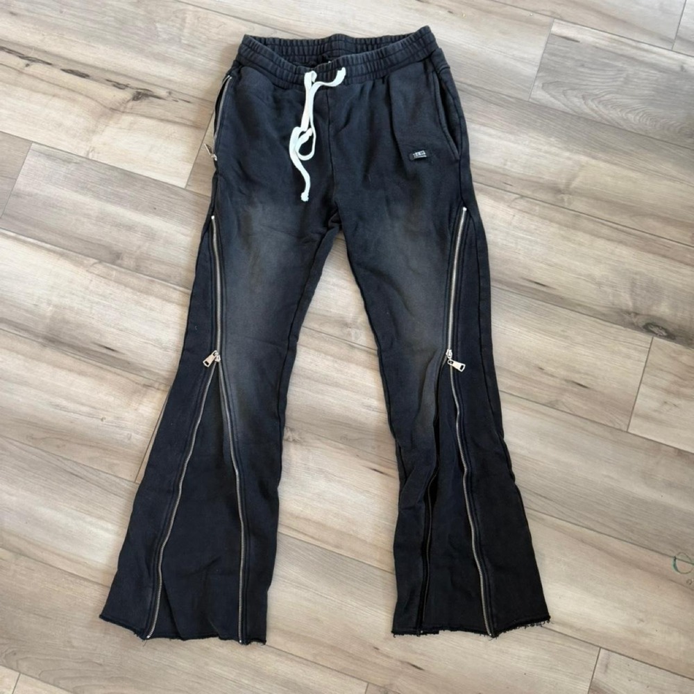 Y2K Black Demik flare grunge sweatpants with zipper details, size M